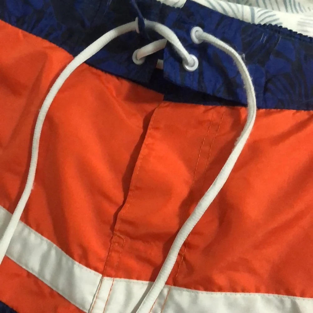 NY Knicks NBA men’s swim shorts with logo